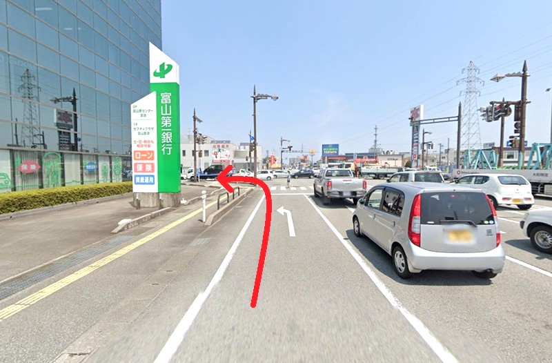 トクラス ショールーム富山までの車の経路